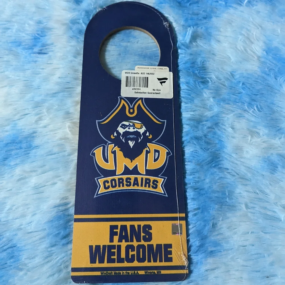 UMass Dartmouth Corsairs 2-Sided Tier Door Hanger - Picture 3 of 15